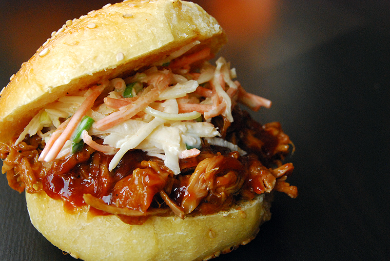 acookscanvas-bbq-pulled-pork6-copyright2012-2013