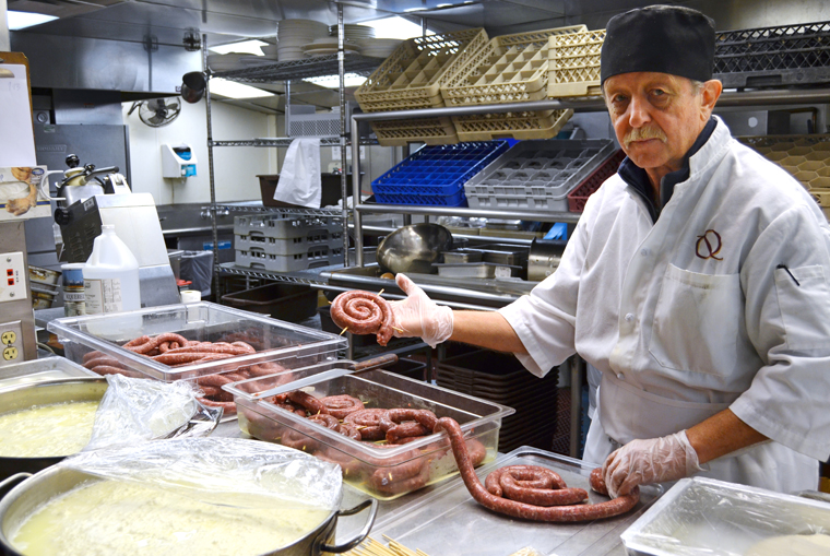 quartino_making_salumi