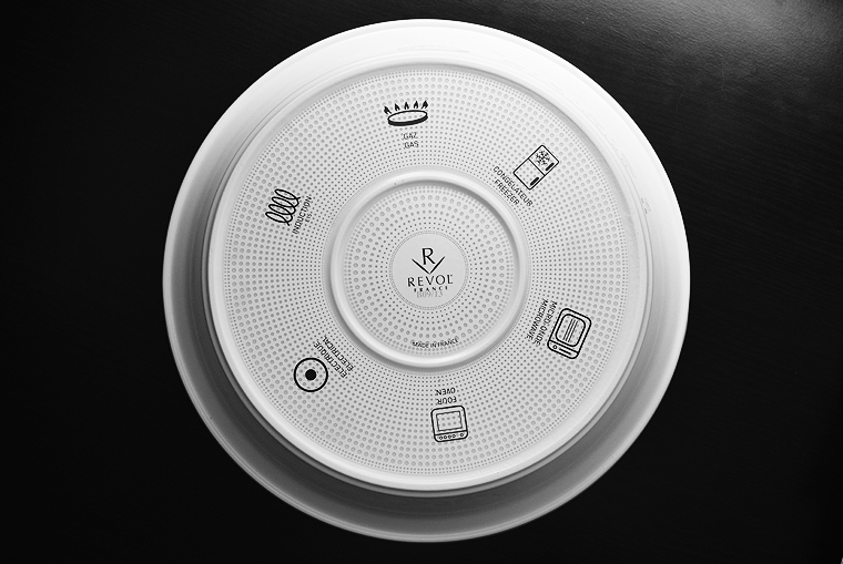 revol_france_daniel_boulud_chicken_tagine1_ acookscanvas-copyright2012-2015_49