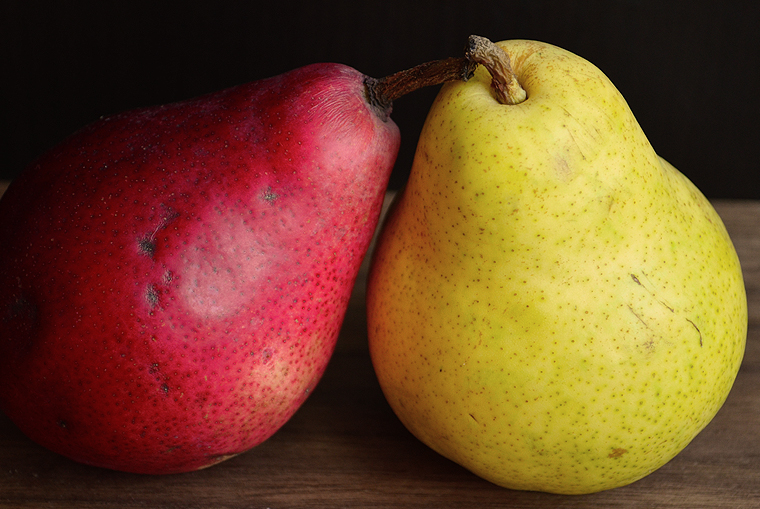 LMawby_ Roasted caramelized fig and pears with Crème Anglaise1_acookscanvas-copyright2012-2015_59