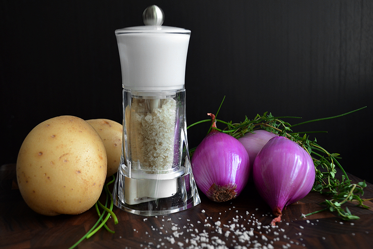 mauviel_pommesdeterreàlacrème_potatoesincream5_acookscanvas-copyright2012-2016_70