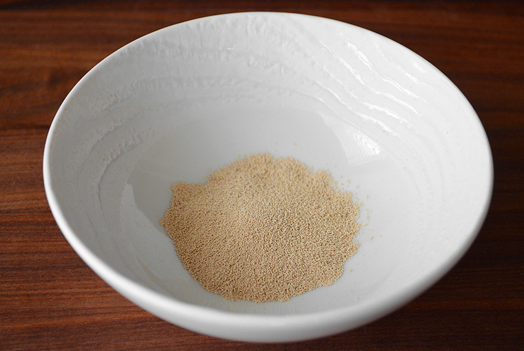 cinnamon-rolls1_acookscanvas-copyright2012-2016_71-copy