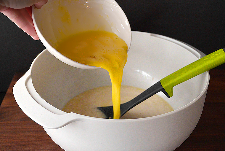 cinnamon-rolls3_acookscanvas-copyright2012-2016_71-copy