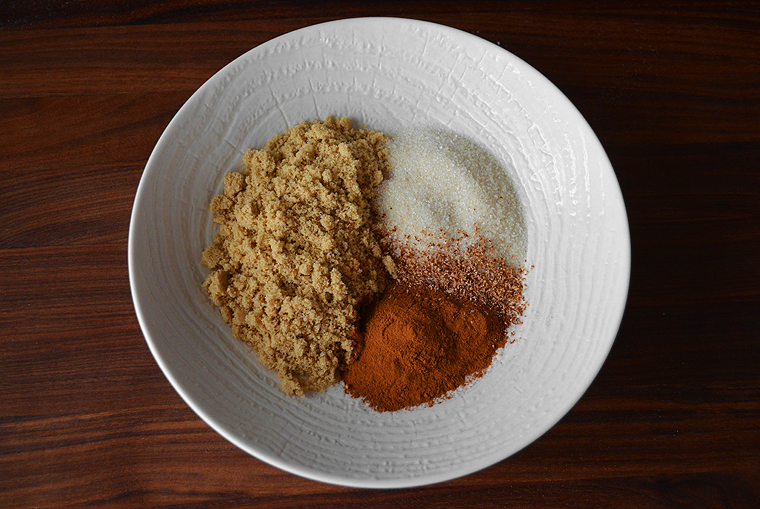 cinnamon-rolls7_acookscanvas-copyright2012-2016_71-copy